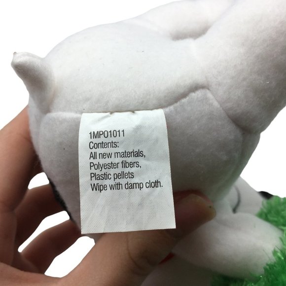 Hallmark Peanuts Snoopy Christmas Wreath Plush Stuffed Animal Toy 2010 5.5" tall - Picture 3 of 5